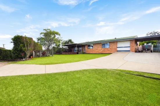 24 Stuart Place, Nambour, Qld 4560
