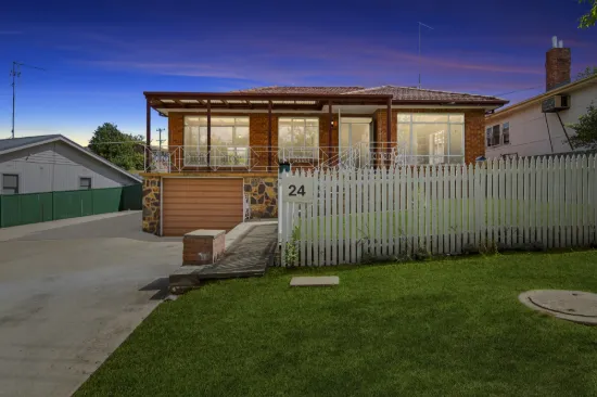 24 Sunnybar Parade, Karabar, NSW 2620