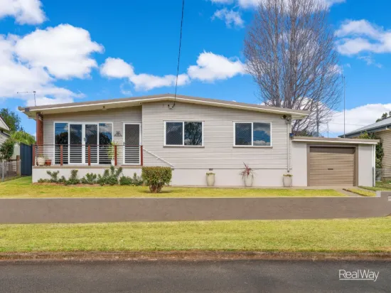 24 Teesdale Avenue, Newtown, Qld 4350