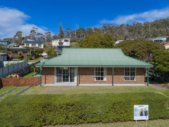 24 Tribe Street, Bicheno, Tas 7215