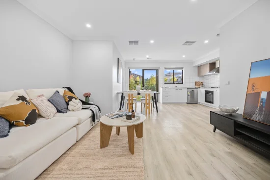 24 Uxbridge Street, Werribee, Vic 3030 - For Rent