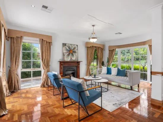 24 Vaughan Crescent, Kew, Vic 3101