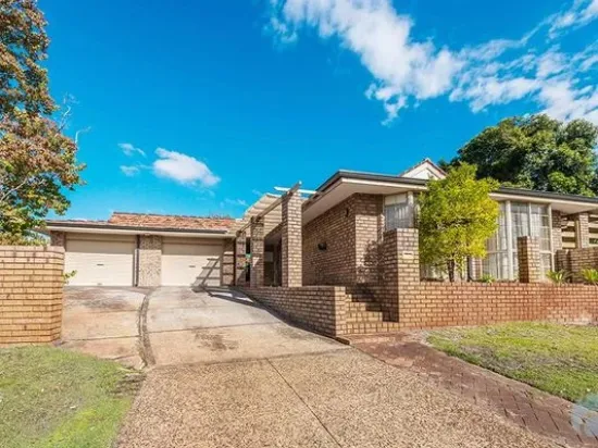 24 Whittaker Crescent, Bull Creek, WA 6149