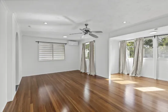 240 Kitchener Road, Stafford Heights, Qld 4053