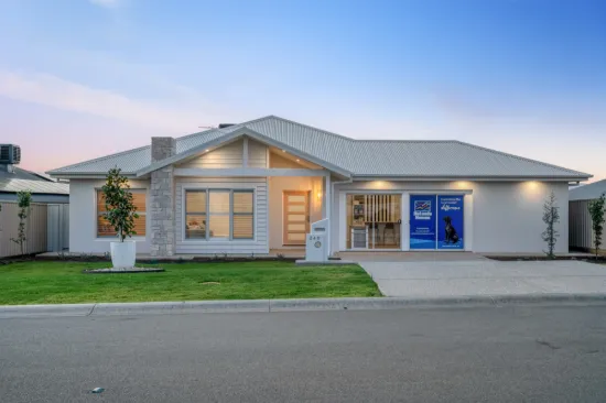 240 MUTTAMA PARADE, Gobbagombalin, NSW 2650