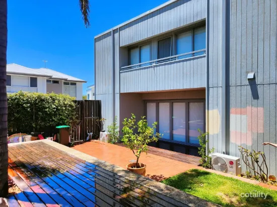 240A Holbeck Street, Doubleview, WA 6018