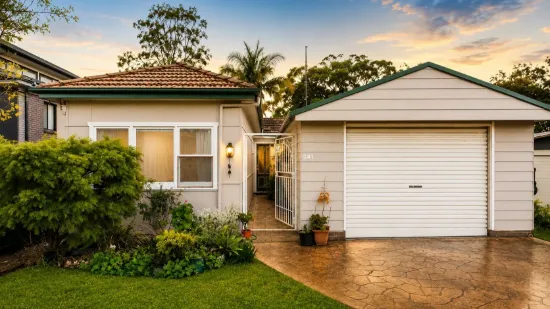 241 West Street, Blakehurst, NSW 2221