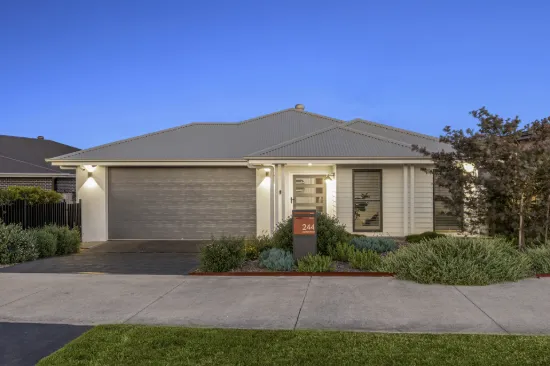 244 Settlers Boulevard, Chisholm, NSW 2322