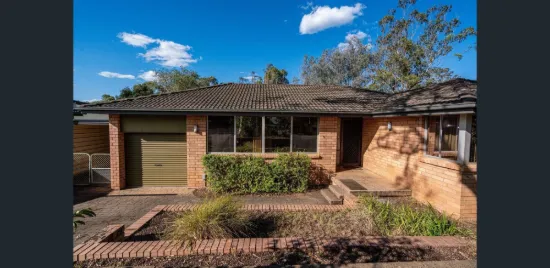 246 The Parkway, Bradbury NSW 2560-Image