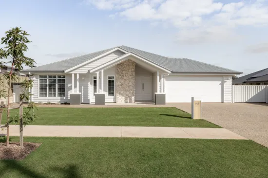 247 Barracks Road, Highfields, Qld 4352