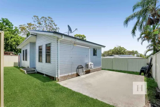 24a Catherine Street, Mannering Park, NSW 2259