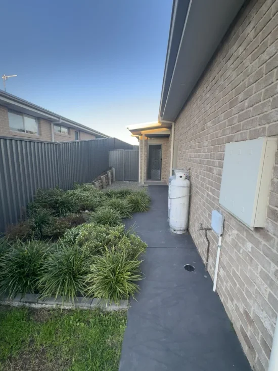 24A Rawmarsh St, Farley, NSW 2320