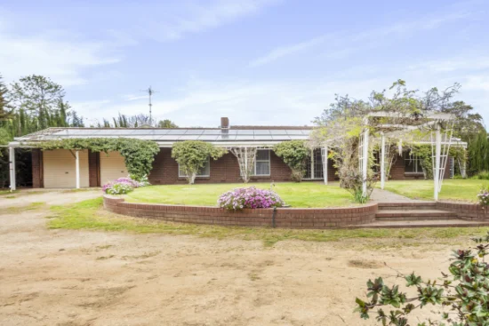 25 Adelaide Road, Strathalbyn, SA 5255
