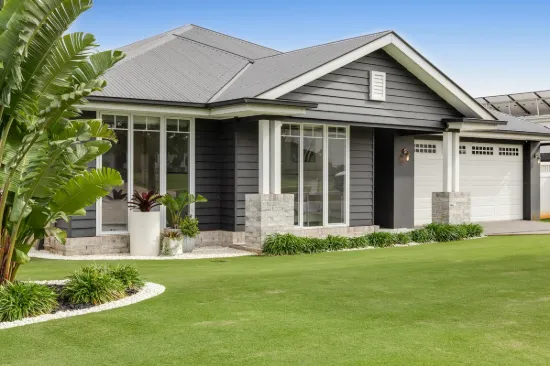 25 Alexander Avenue, Highfields, Qld 4352
