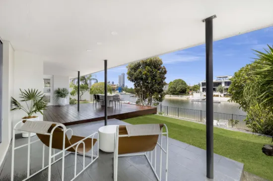 25 Beverley Crescent, Broadbeach Waters, Qld 4218