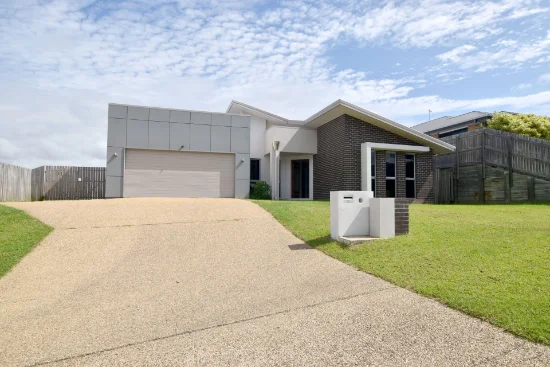 25 Broadwater Place, New Auckland QLD 4680-Image