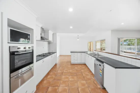 25 Brooklyn Way, Australind, WA 6233-Image
