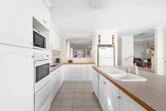 25 Chatsworth Gate, Canning Vale, WA 6155-Image