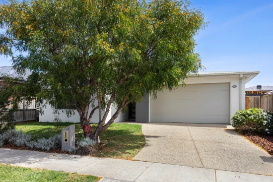 25 Cottage Crescent, Torquay, Vic 3228