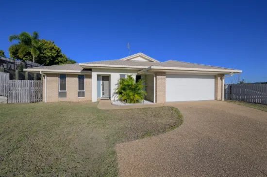 25 Dartmouth Close, Clinton, Qld 4680