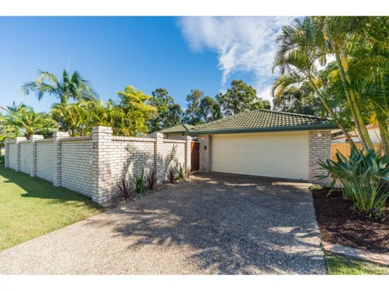 25 Desert Falls Crescent, Parkwood, Qld 4214