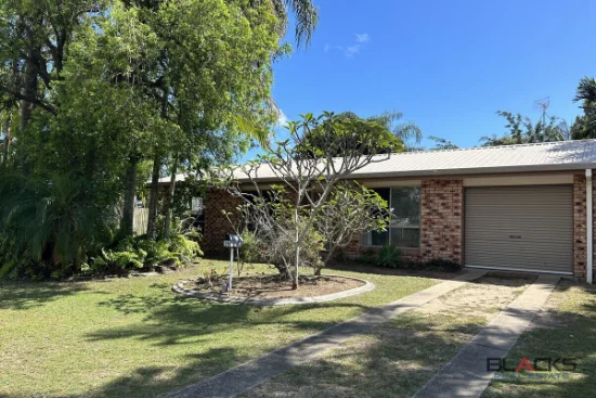 25 Elizabeth Drive, Bucasia, Qld 4750