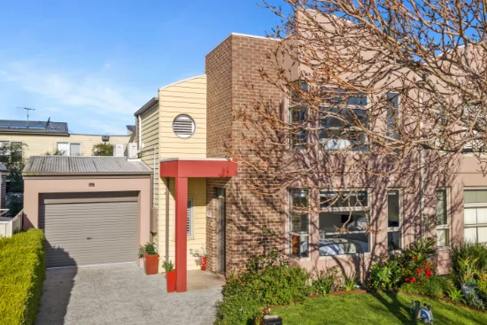 25 Flinders Chase, Pakenham, Vic 3810