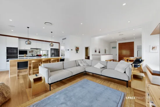 25 Garrick Terrace, Herston, Qld 4006