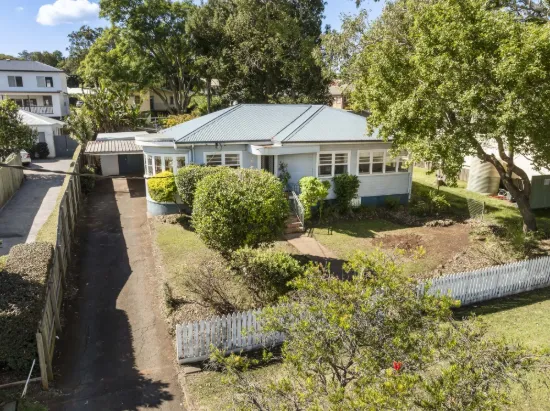 25 Geoffrey Street, Mount Lofty, Qld 4350