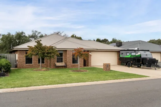 25 Gilson Place, Howlong, NSW 2643