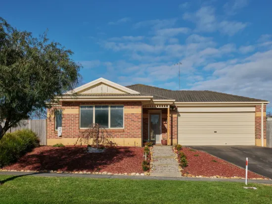 25 Harmon Drive, Drouin, Vic 3818