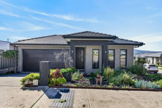 25 Heavenly Crescent, Pakenham VIC 3810-Image