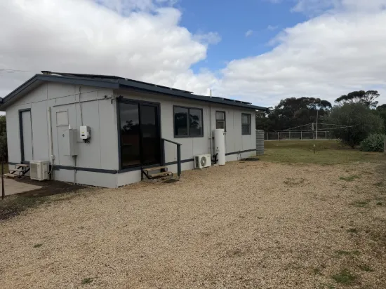 25 High St, Hoyleton, SA 5453
