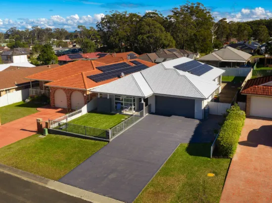 25 Hunter street, Callala Bay, NSW 2540