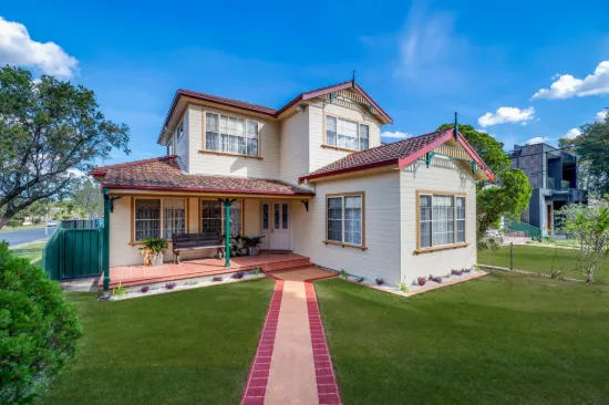 25 Lehn Rd, East Hills, NSW 2213