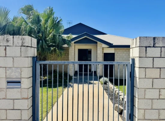 25 MACPHERSON Street, Moranbah, Qld 4744