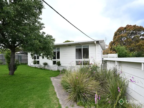 25 Mairburn Road, Metung, Vic 3904