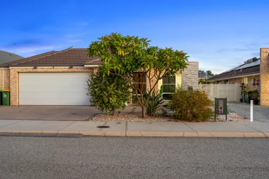 25 Marloo Street, Wattle Grove, WA 6107