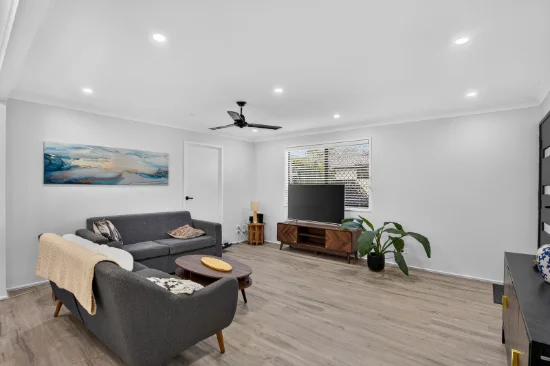 25 Matthew Flinders Drive, Paradise Point, Qld 4216 - For Rent