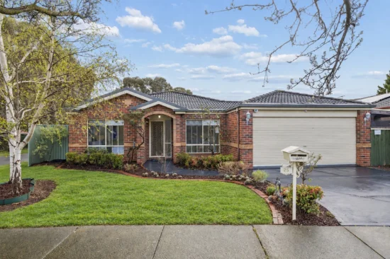 25 Mccubbin Way, Berwick, Vic 3806