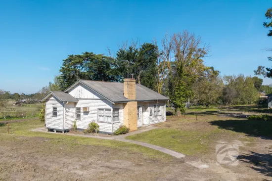 25 Mont Albert Road, Garfield, Vic 3814