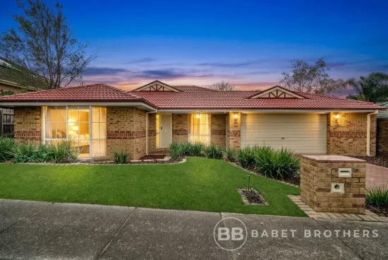 25 Moonbeam Close, Narre Warren South, Vic 3805