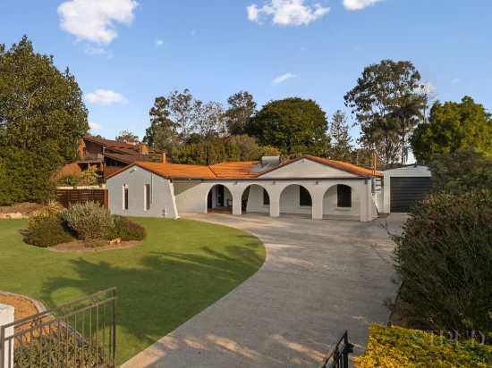 25 Moss Road, Camira, Qld 4300
