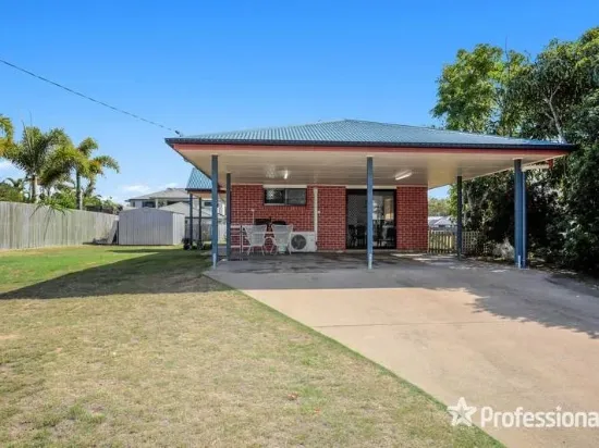 25 Palm Court, Moore Park Beach, Qld 4670