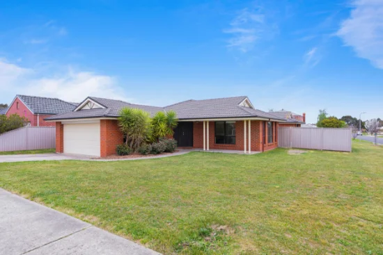25 Parkview Drive, Alfredton VIC 3350 - For Sale