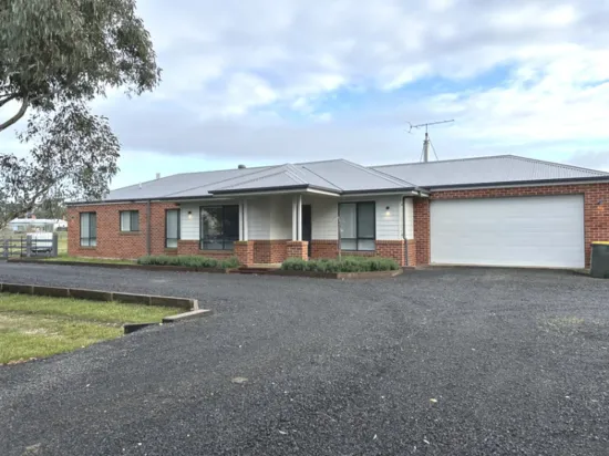 25 Pearsons Road, Elaine, Vic 3334
