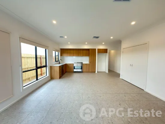 25 Pimpinio, Eynesbury, Vic 3338 - For Rent