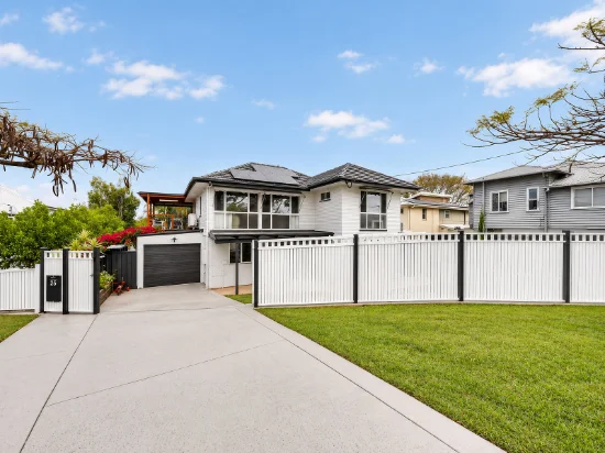 25 Pleystowe Crescent, Hendra, Qld 4011