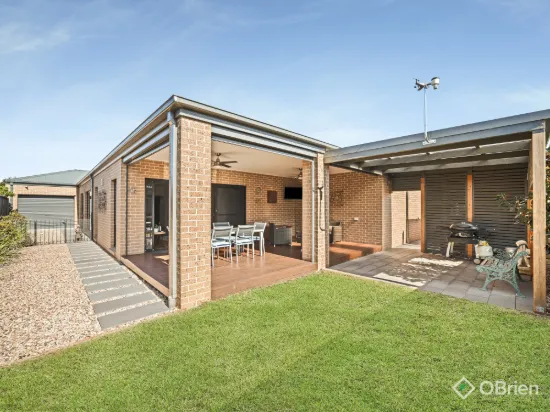 25 Renishaw Drive, Officer, Vic 3809