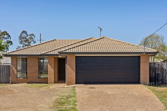 25 Shannon Court, Oakey, Qld 4401